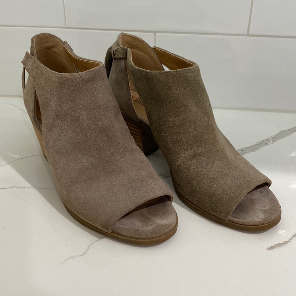 Lucky Brand Taupe Grey Tan Leather Booties Shoes with Ties on back